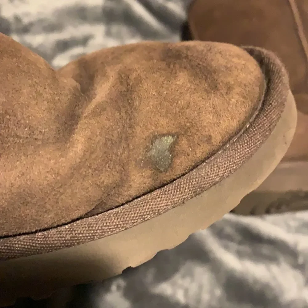 UGG Classic Short Boots S/N 5825